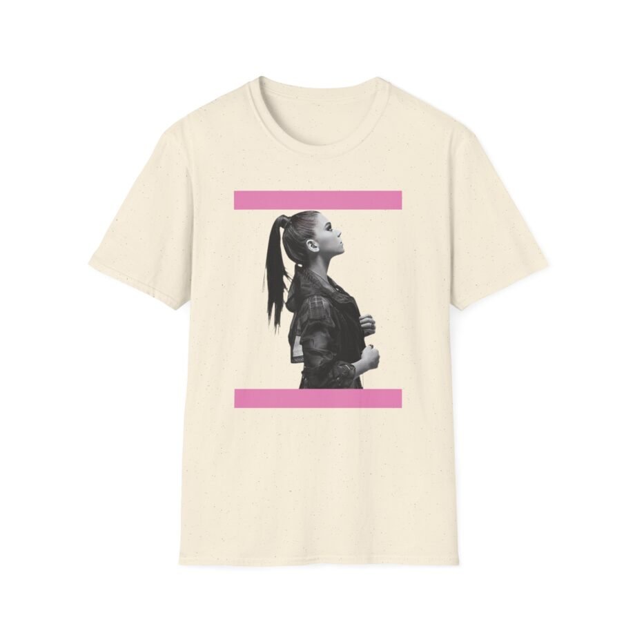 Hailee Steinfeld Pretty in Pink Unisex Softstyle T-Shirt