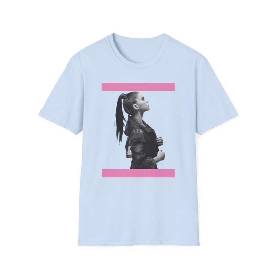 Hailee Steinfeld Pretty in Pink Unisex Softstyle T-Shirt