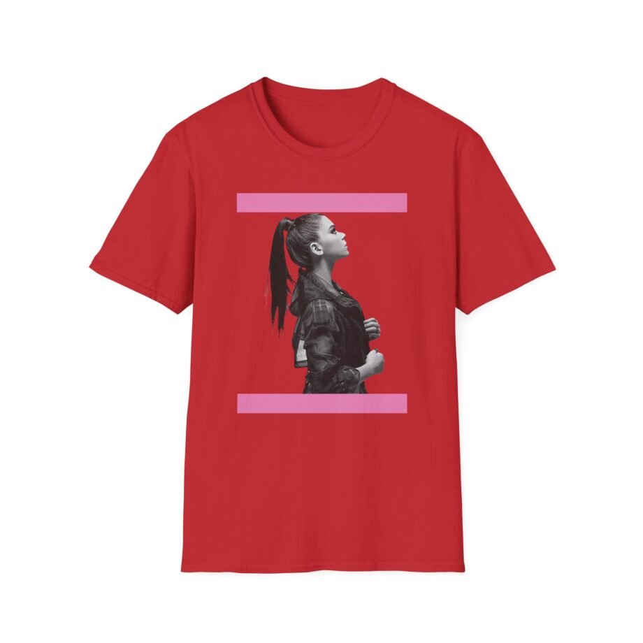 Hailee Steinfeld Pretty in Pink Unisex Softstyle T-Shirt